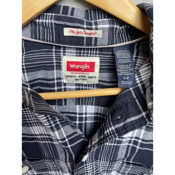 Wrangler’s Long Sleeve Button Down Shirt Black & White Plaid Men’s Size S - Picture 4 of 6